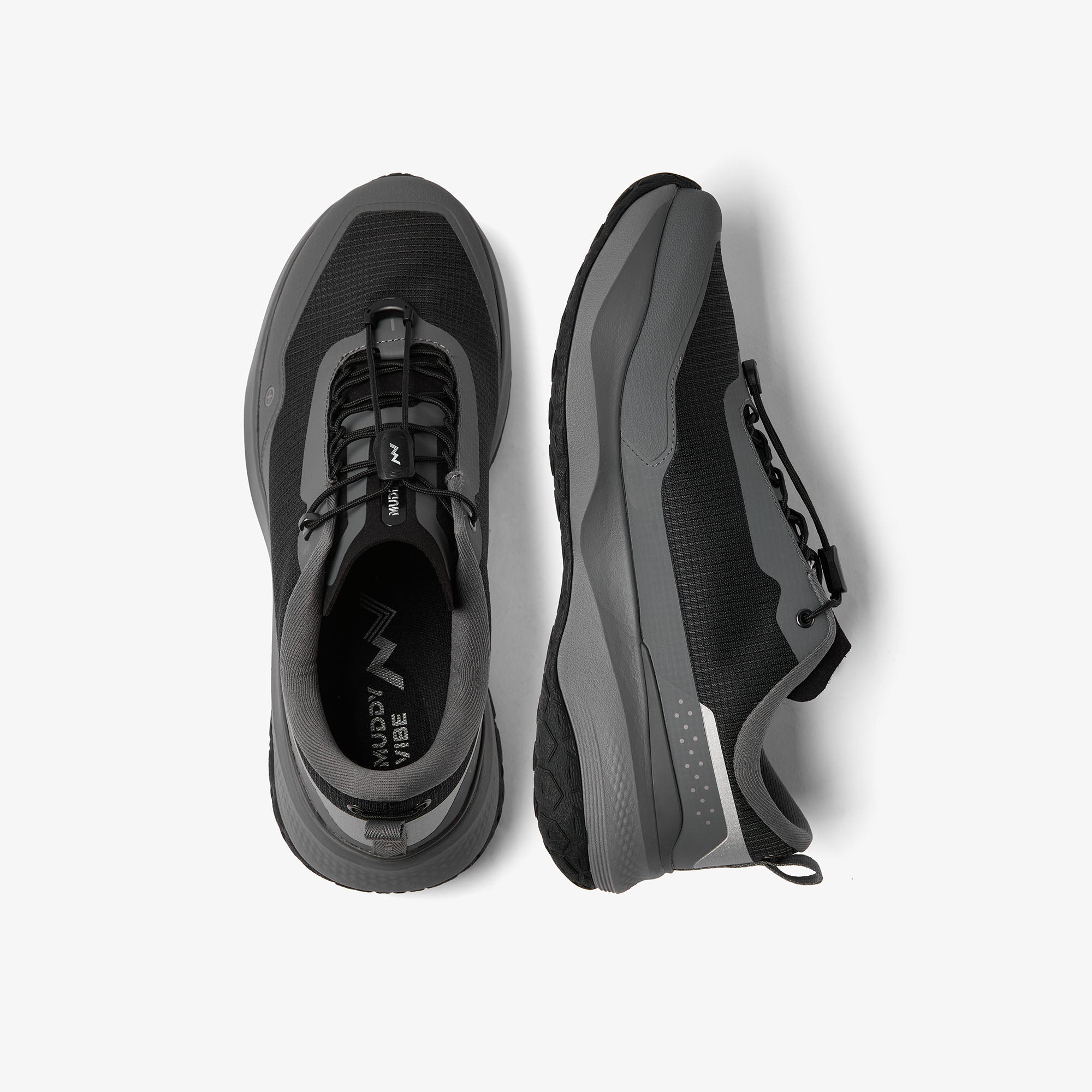 MUDDY VIBE Si-14 Tide Rock low-top hiking shoe with black and grey accents, top view on a white background.